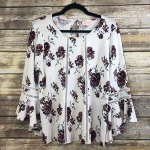 Urban girl floral blouse top w/ bell sleeve Size M